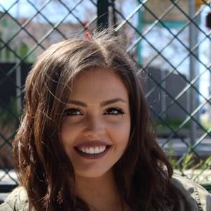 Meet your Posher, Caroline